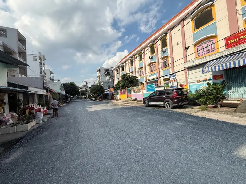 Nhà mặt phố 5 tầng hướng Đông Nam tại Cư Xá Phú Lâm D, diện tích 90.7 m2... Bán nhà mặt phố tại Bình Thới, Hồ Chí Minh 01