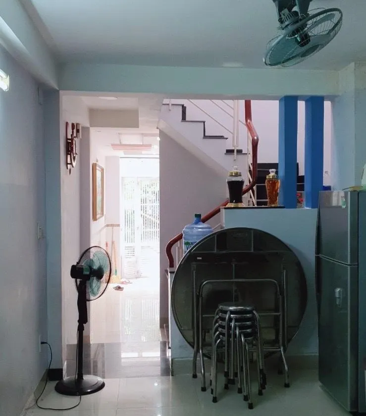 Nhà 1 trệt 1 lầu gần chợ Tân Trụ, hẻm xe hơi yên tĩnh... Bán owner_side tại Tân Bình, Hồ Chí Minh 01