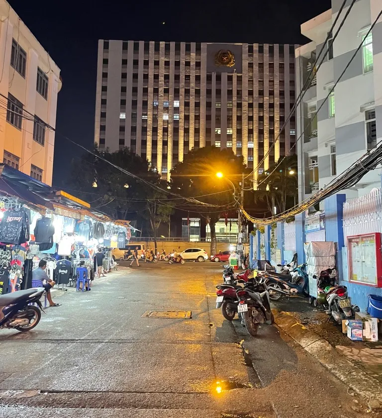 Biệt Thự Mặt Phố Đắc Địa Trung Tâm Quận 1... Bán nhà mặt phố tại Cầu Ông Lãnh, Hồ Chí Minh 01
