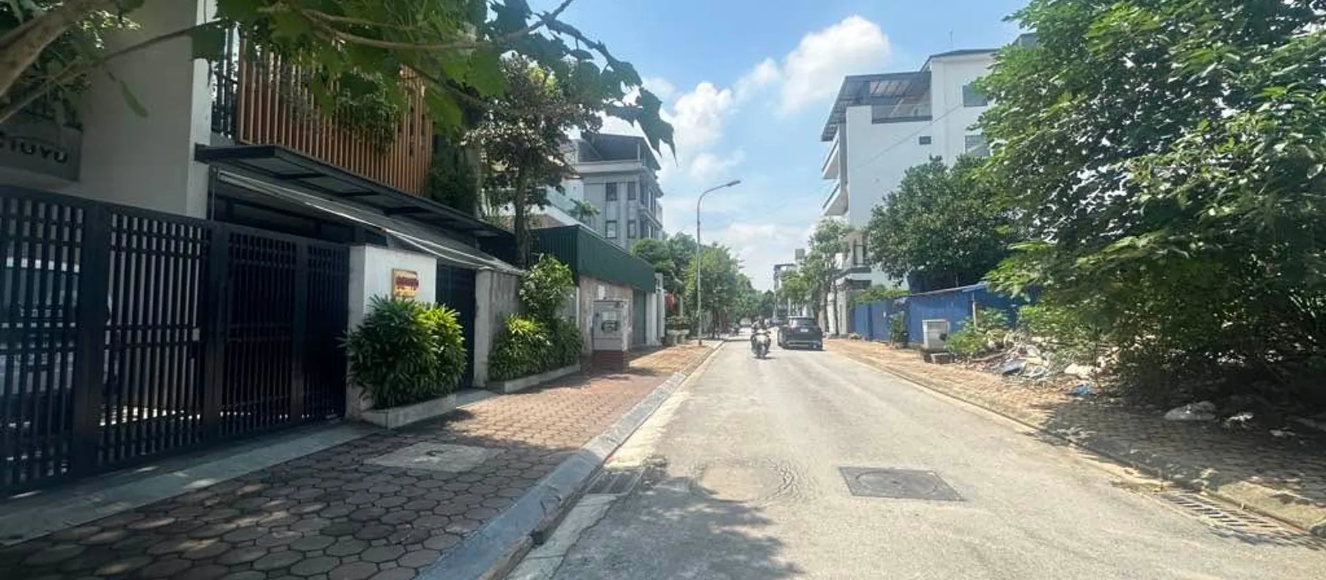 BÁN ĐẤT VIỆT HƯNG 329M2- MT 12.2m- PHÂN LÔ, VỈA HÈ, Ô TÔ TRÁNH - 76.9 Tỷ... Bán đất tại Việt Hưng, Hà Nội 01