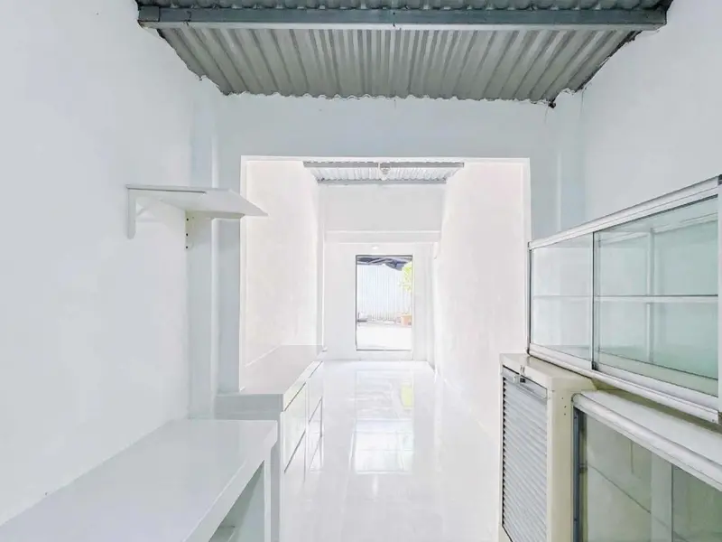 Gần Nhà thờ Xóm Chiếu - Hẻm ô tô - 92m² - Nhỉnh 7 tỷ - Nở hậu tài lộc... Bán nhà riêng tại Xóm Chiếu, Hồ Chí Minh 01