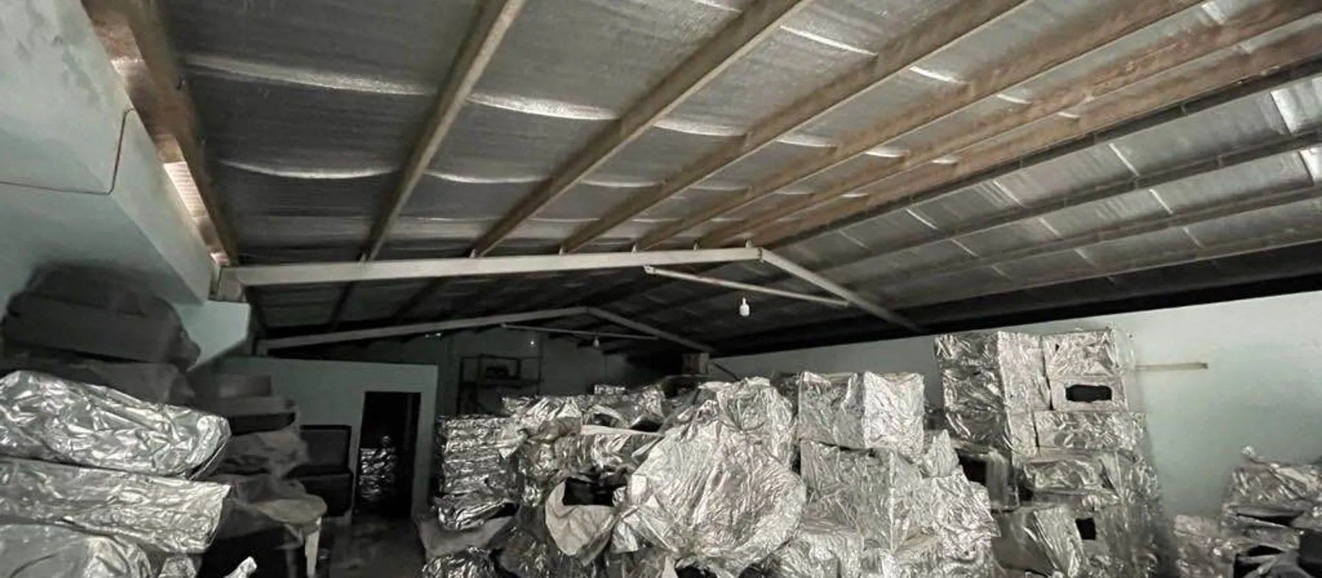 Bán nhà riêng 2 tầng diện tích 263m2 tại Bình Tân, mặt tiền 12m thuận tiện kinh doanh... Bán nhà riêng tại Bình Hưng Hòa, Hồ Chí Minh 01