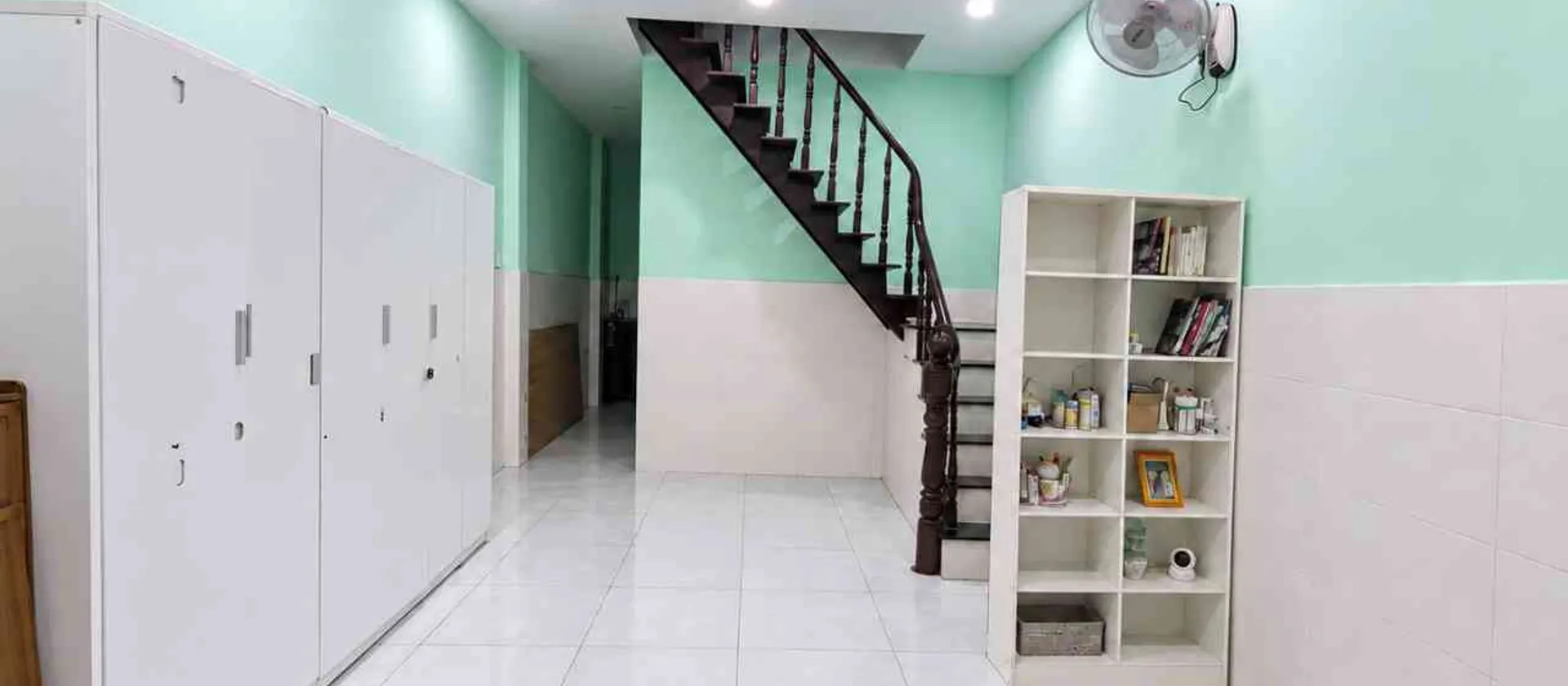 Bán nhà 2 tầng 127,8m2 tại phường Tăng Nhơn Phú, HCM, giá 8,95 tỷ... Bán nhà riêng tại Tăng Nhơn Phú, Hồ Chí Minh 01
