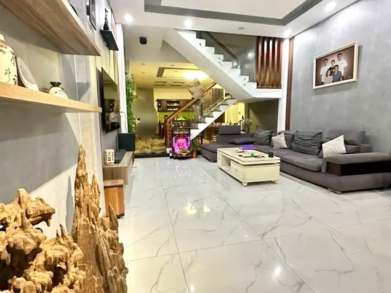 Nhà 2 tầng mặt phố phường Thanh Khê, Đà Nẵng, giá 12,2 tỷ... Bán nhà mặt phố tại Thanh Khê, Đà Nẵng 01