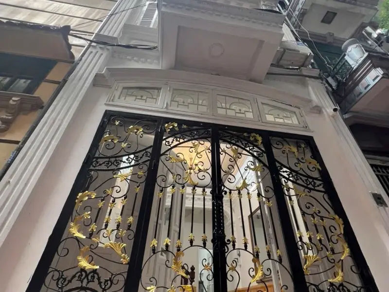 Bán nhà riêng 5 tầng tại phường Ô Chợ Dừa, Hà Nội, dòng tiền cho thuê ổn định... Bán nhà riêng tại Ô Chợ Dừa, Hà Nội 01