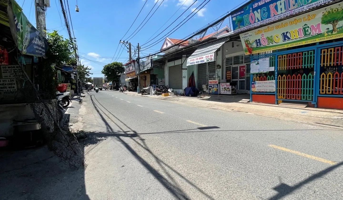 Bán nhà riêng 3 tầng tại Bình Trị Đông, Bình Tân, giá 2.3 tỷ đồng... Bán nhà riêng tại Bình Trị Đông, Hồ Chí Minh 01