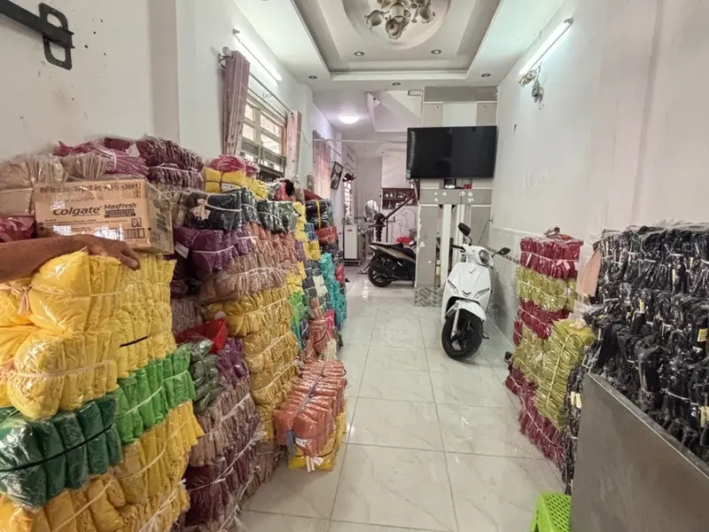 Nhà hương lộ 2 , 72m2 
4 tầng. Hai mặt tiền, nở hậu 
Giá 6ty5... Bán nhà riêng tại Bình Trị Đông, Hồ Chí Minh 01