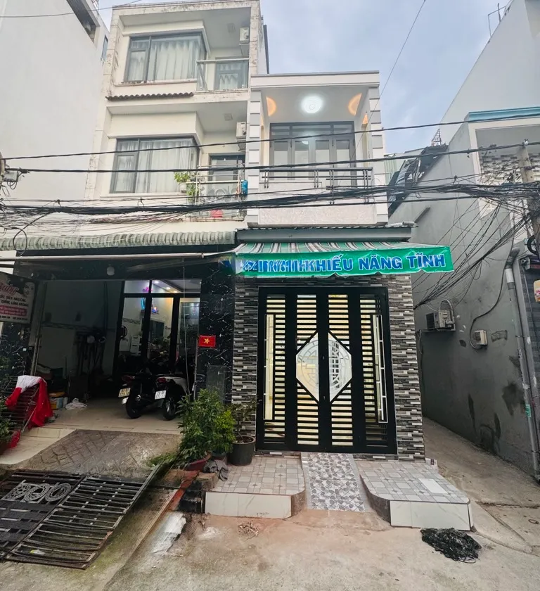 Bán nhà 2 tầng 5 phòng ngủ, mặt phố nhựa 8m tại Bình Tân khu Tên lửa... Bán nhà riêng tại An Lạc, Hồ Chí Minh 01