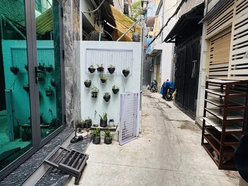 Nhà 3 tầng hẻm ba gác, gần BV Nhi Đồng và Vạn Hạnh Mall... Bán nhà riêng tại Hòa Hưng, Hồ Chí Minh 01