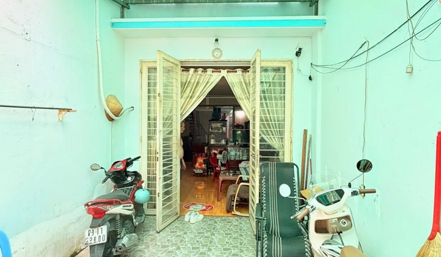 Nhà hẻm xe hơi gần chợ Bà Hoa, giá tốt chỉ 6.6 tỷ... Bán nhà riêng tại Bảy Hiền, Hồ Chí Minh 01