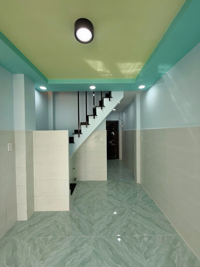 NHÀ NHỎ XINH TÂN PHÚ - MỚI XÂY MỚI TINH - GIÁP TÂN BÌNH , GẦN KÊNH TÂN HÓA - NHÀ 2 TẦNG MỚI TINH- GIÁ CHỈ 2 TỶ !!! ( NÊN XEM THỬ ) tại Hồ Chí Minh 02