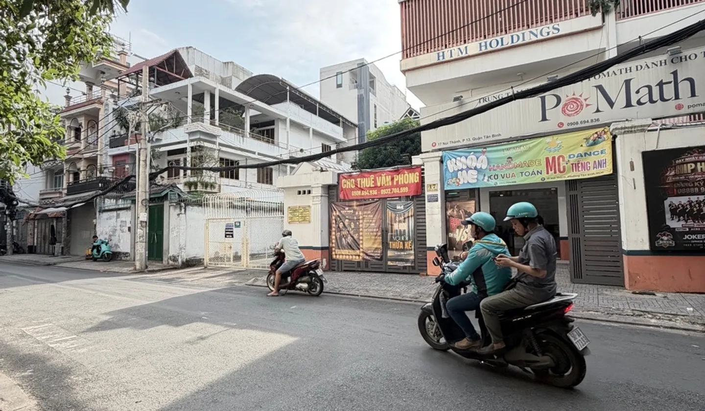 Bán nhà mặt phố rộng 425m2, 4 tầng tại Tân Bình, giá sốc 77 tỷ... Bán nhà mặt phố tại Tân Bình, Hồ Chí Minh 01