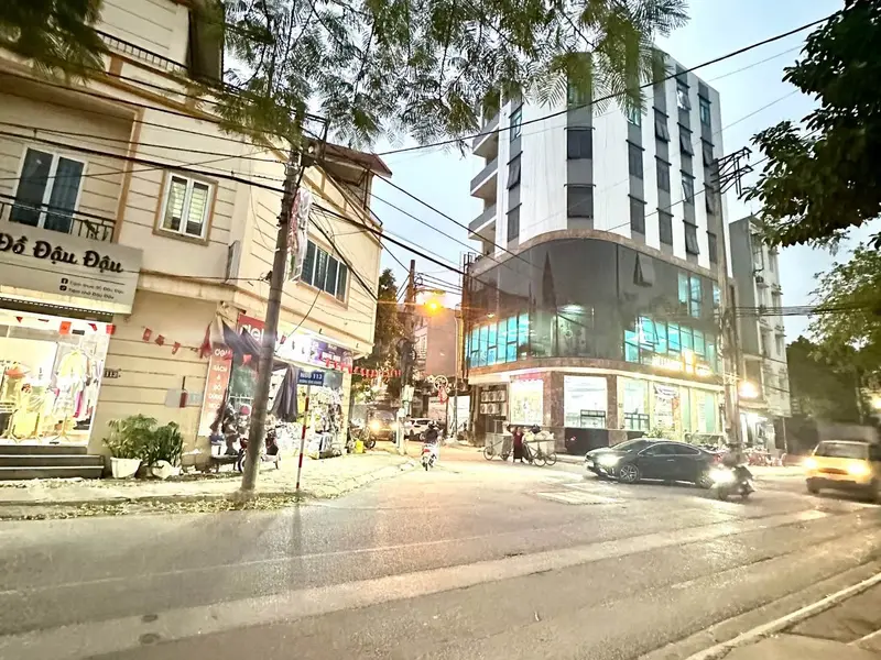 Bán nhà riêng 5 tầng mặt tiền rộng tại dường Vĩnh Khang, giá tốt... Bán nhà riêng tại Đại Thanh, Hà Nội 01