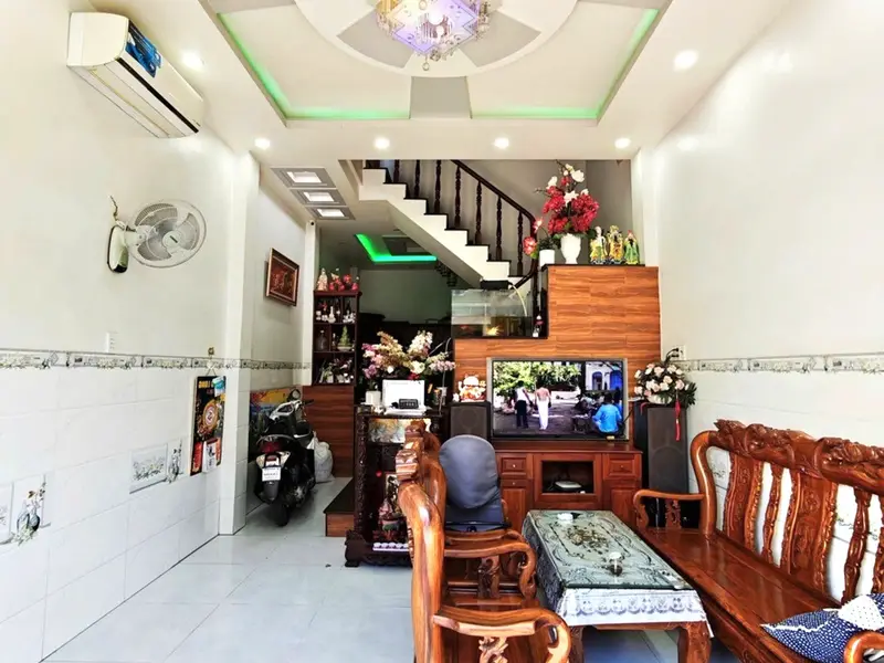BÁ.N NHÀ ĐẸP SÁT LÊ VĂN QUỚI - NGÃ TƯ 4 XÃ - Ở NGAY - DTSD 180M2 - NHỈNH 5$ MINI... Bán nhà riêng tại Bình Hưng Hòa, Hồ Chí Minh 01