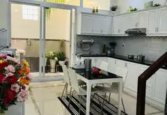Bán nhà siêu chất, 4 tầng tại phường Đức Nhuận, TP HCM, cách sân bay 1km, dt 73.5 m2, giá 1x tỷ... Bán nhà riêng tại Đức Nhuận, Hồ Chí Minh 03