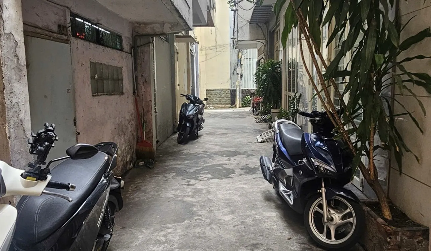 Nhà 2 mặt tiền kinh doanh đỉnh ở Đức Nhuận, 7 tầng thang máy... Bán nhà mặt phố tại Đức Nhuận, Hồ Chí Minh 01