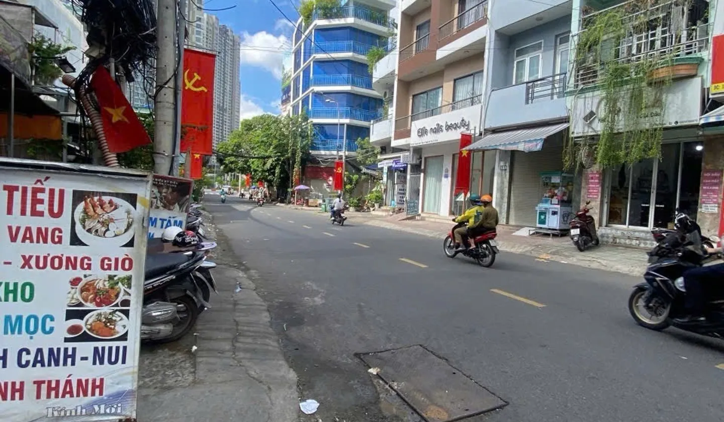 Nhà mặt phố kinh doanh lô góc tại quận Bình Thạnh giá ưu đãi hơn 7₫... Bán nhà mặt phố tại Thạnh Mỹ Tây, Hồ Chí Minh 01