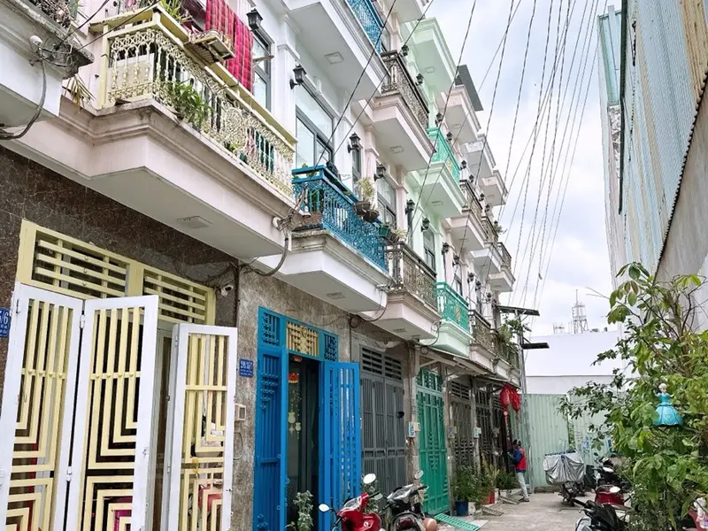 Bán nhà 4 tầng 4 phòng ngủ tại khu vực phường, giá giảm còn 2.3 tỷ... Bán nhà riêng tại Bình Hưng Hòa, Hồ Chí Minh 01