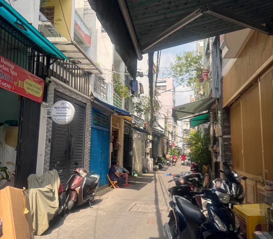 Bán nhà gấp đường phan tây hồ phường Cau Kiệu TP.HCM 5,5 tỷ... Bán nhà riêng tại Cầu Kiệu, Hồ Chí Minh 01