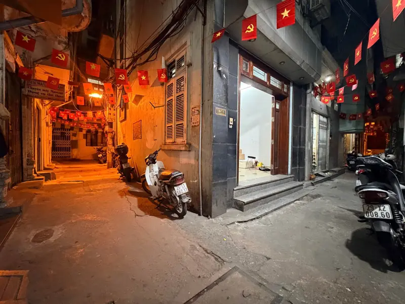 NHÀ MẶT NGÕ THÔNG TÔN ĐỨC THẮNG - DÂN XÂY- MỘT BƯỚC Ô TÔ TRÁNH - GẦN PHỐ... Bán nhà riêng tại Ô Chợ Dừa, Hà Nội 01