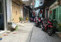 Nhà mặt tiền rộng giữa lòng Quận 10, giá siêu tốt... Bán nhà riêng tại Hòa Hưng, Hồ Chí Minh 01