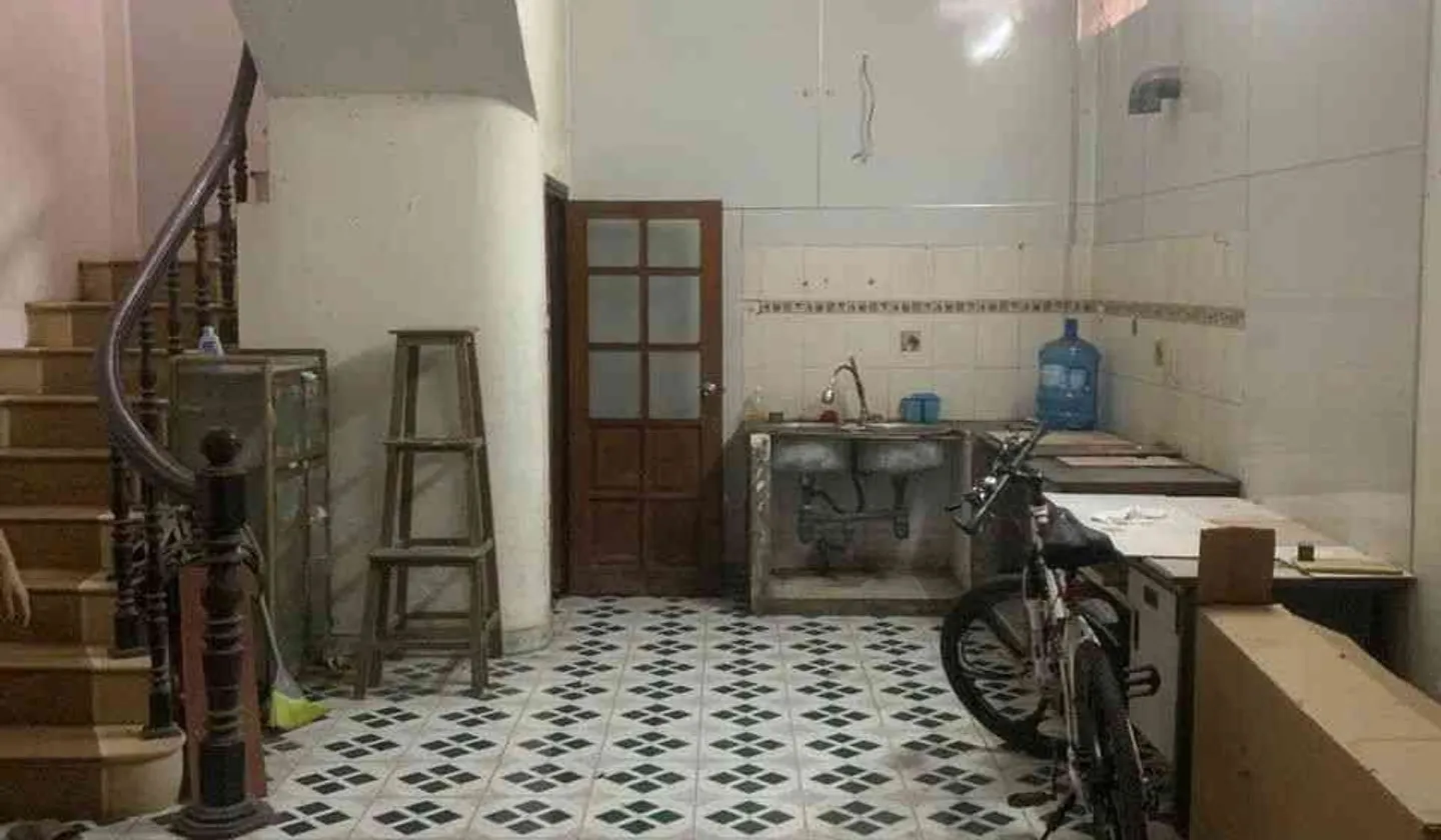Nhà 4 tầng siêu tiện nghi ngay Tôn Đức Thắng, thu nhập ổn định
Gần-ĐH Y-ĐH NGÂN HÀNG-ĐH THỦY LỢI... Bán nhà riêng tại Ô Chợ Dừa, Hà Nội 01