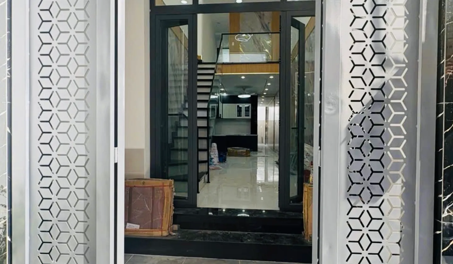 Chủ nhiệt giảm 400tr bán nhanh lo con du học, nhà Quận 7 Huỳnh Tấn Phát 50m mới ở ngay 3pn, 4.4 tỷ... Bán nhà riêng tại Phú Thuận, Hồ Chí Minh 01