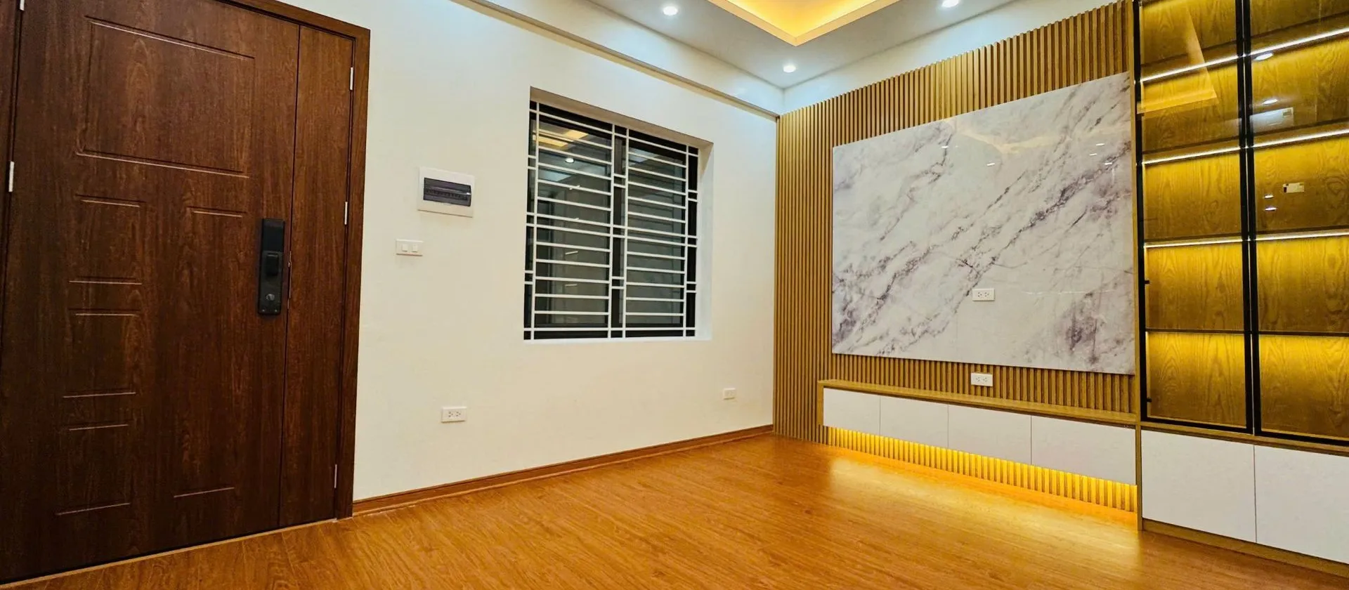 BÁN NHÀ CĂN CHUNG CƯ – 3 PHÒNG - CẦU GIẤY... Bán căn hộ chung cư tại Cầu Giấy, Hà Nội 01