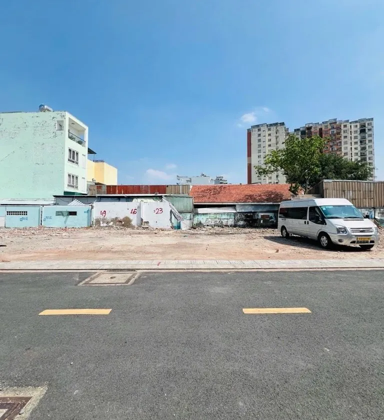 Bán đất mặt tiền rộng 4m tại quận 8, giá 5,2 tỷ... Bán đất tại Phú Định, Hồ Chí Minh 01