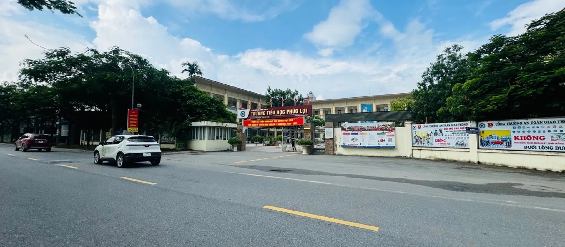 Bán nhà riêng 2 tầng lô góc tại Phúc Lợi hướng Đông Bắc, tiện kinh doanh, ô tô đỗ cửa... Bán nhà riêng tại Phúc Lợi, Hà Nội 01
