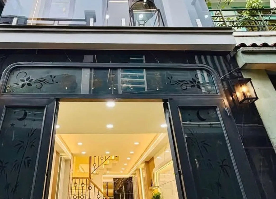 GIÁ MỚI CHỈ 4,97 TỶ – TL
🏡 NHÀ 3 TẦNG MỚI – FULL NỘI THẤT ,ĐƯỜNG SỐ 14 ,TRUNG TÂM GÒ VẤP... Bán nhà riêng tại Thông Tây Hội, Hồ Chí Minh 01