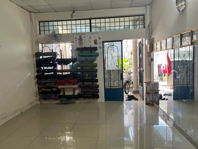 NHÀ 1 SẸT LINH XUÂN – HẺM XE HƠI THÔNG – 105M² – CHỈ 5,7 TỶ TL- SỔ HỒNG RIÊNG
🏡 Nhà cấp 4 – 2PN... Bán nhà mặt phố tại Linh Xuân, Hồ Chí Minh 01