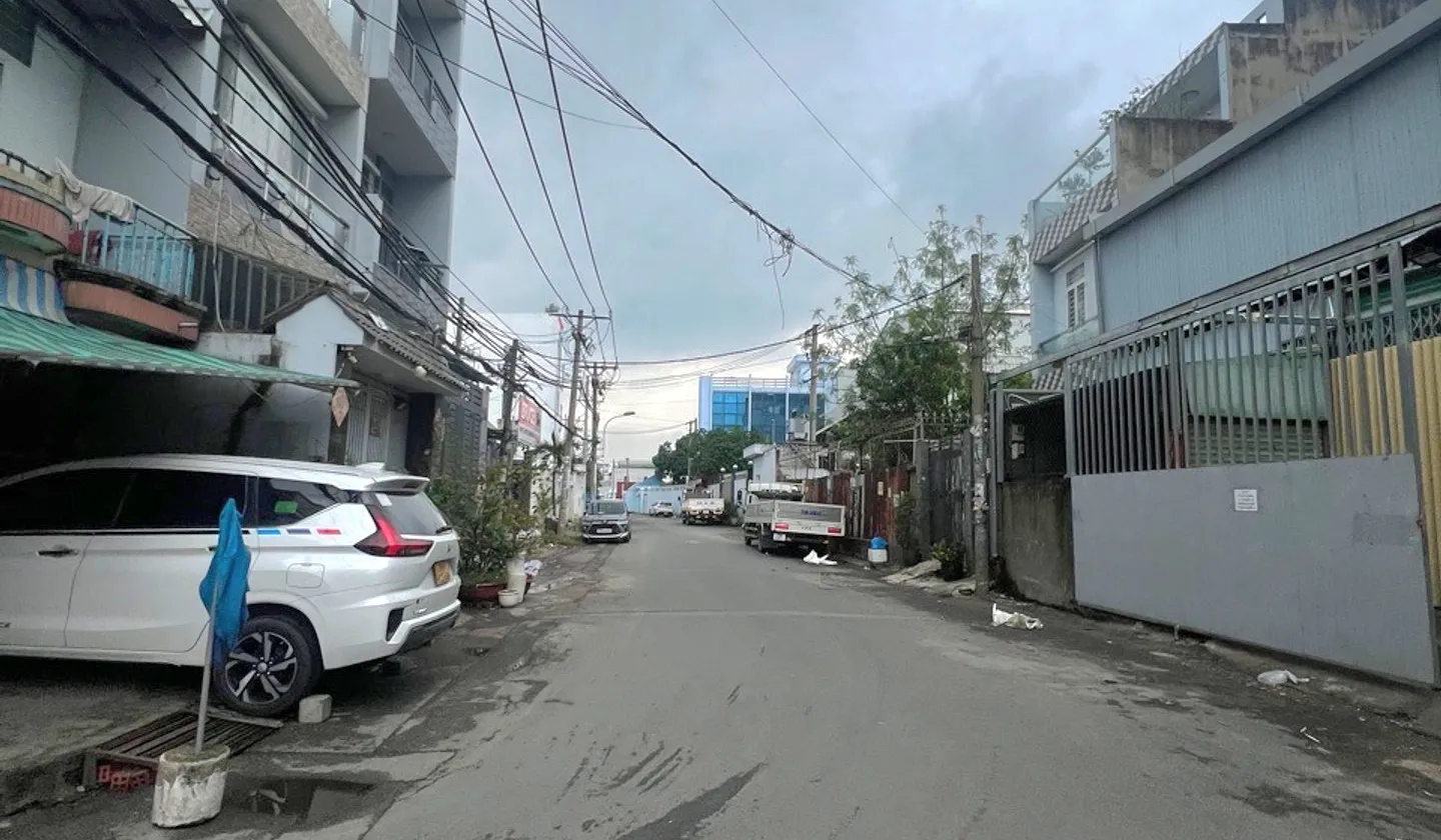 BÁ.N NHÀ SÁT HUƠ.G LỘ 2 - COOPMAR.T - ĐƯỜNG XE TẢI - ( 4X23M )... Bán nhà riêng tại Bình Trị Đông, Hồ Chí Minh 01