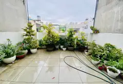 Nhà phố hiện đại có thang máy, xe hơi đậu trong nhà... Bán nhà riêng tại Tân Bình, Hồ Chí Minh 01