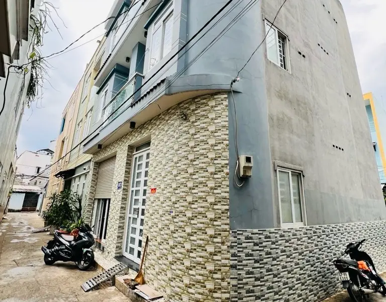 Nhà lô góc 3 tầng, 6 phòng ngủ, hẻm ô tô ở Tân Phú... Bán nhà riêng tại Tây Thạnh, Hồ Chí Minh 01