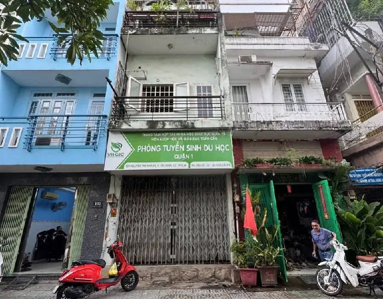 Nhà mặt tiền quận 1, sổ hồng riêng, giá tốt!... Bán nhà mặt phố tại Tân Định, Hồ Chí Minh 01