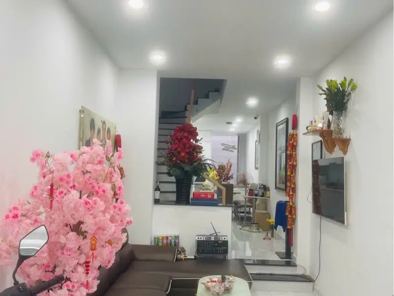 Bán nhà 5 tầng, 5 PN tại quận 10, gần Vạn Hạnh Mall, hẻm 8m đồng bộ cao tầng... Bán nhà riêng tại Hòa Hưng, Hồ Chí Minh 01