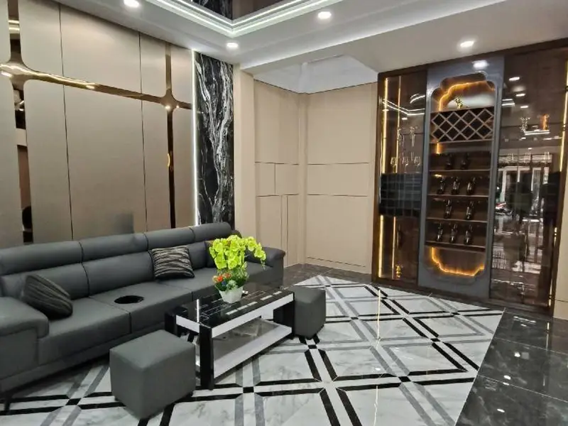 Nhà 5 tầng có thang máy, 4 phòng ngủ tại Phường Tân Sơn... Bán nhà riêng tại Tân Sơn, Hồ Chí Minh 01
