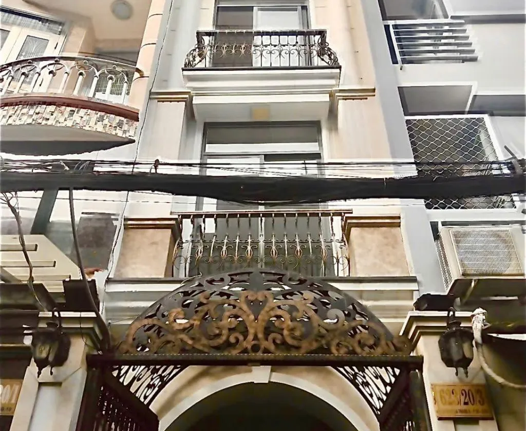 Nhà 4 tầng bán giá tốt tại Phường 15 Quận 10, diện tích 40m2... Bán nhà riêng tại Hòa Hưng, Hồ Chí Minh 01