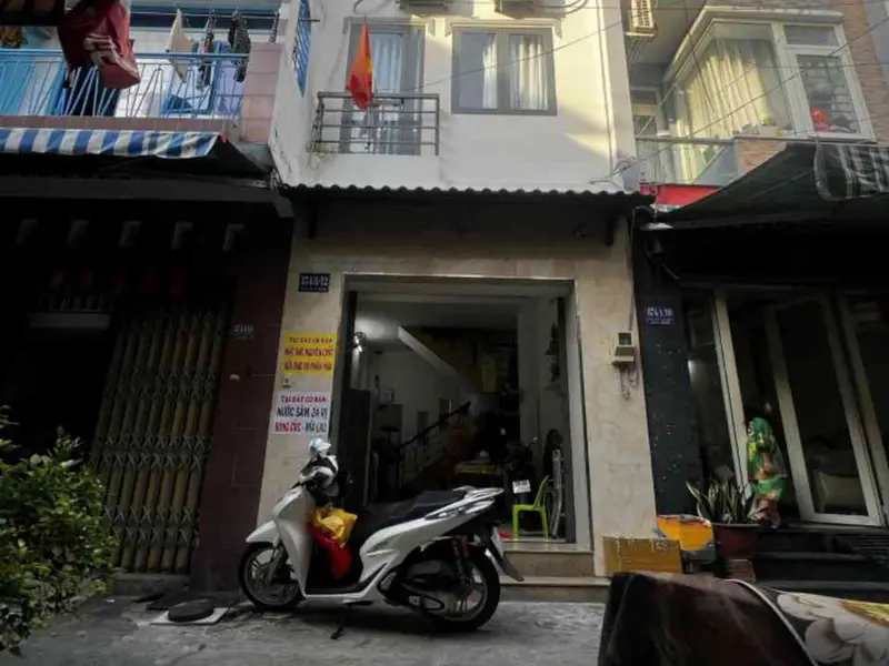 Nhà 3 Tầng Hẻm Thoáng Âu Cơ, Gần Quận 10 - 4PN Tiện Nghi... Bán nhà mặt phố tại Bảy Hiền, Hồ Chí Minh 01
