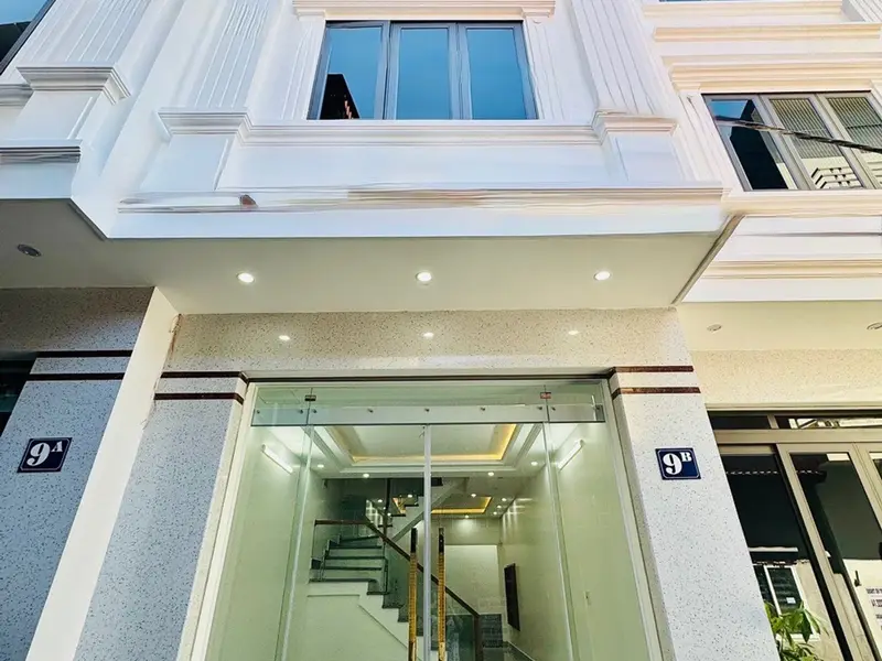 Nhà 4 tầng mới xây, ô tô đỗ cửa khu vực vòng xuyến Phạm Văn Đồng... Bán nhà riêng tại Hưng Đạo, Hải Phòng 01