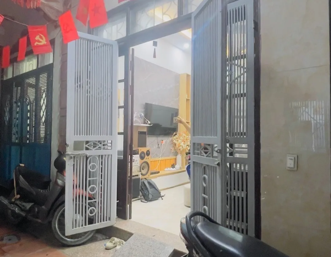 7.8 tỷ-Nhà 5 tầng Tân Mai, full nội thất, ngõ rộng xe tải vào, giá tốt hiếm có... Bán nhà riêng tại Tương Mai, Hà Nội 01