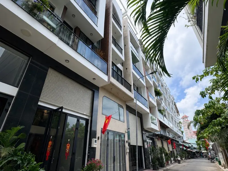 Bán nhà riêng 6 tầng có thang máy tại Lạc Long Quân, Quận 11, diện tích 50.3m²... Bán nhà riêng tại Bình Thới, Hồ Chí Minh 01