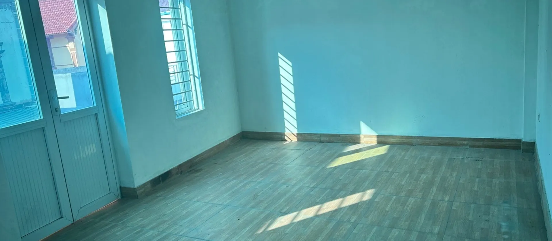 Nhà 3 tầng rộng rãi, ngõ ô tô, sát hồ điều hòa Từ Sơn... Bán nhà riêng tại Từ Sơn, Bắc Ninh 01