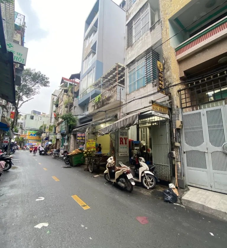 Bán nhà 5 tầng mặt phố tại Quận 10, diện tích 29m2, giá 16.5 tỷ... Bán nhà mặt phố tại Diên Hồng, Hồ Chí Minh 01