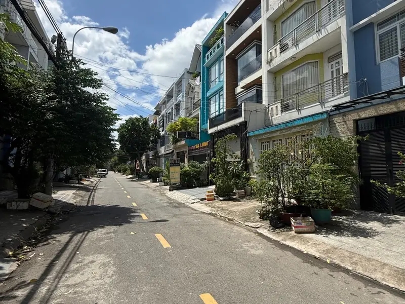 BIỆT THỰ PHỐ TÂN CỔ ĐIỂN - GÓC 2 MẶT TIỀN... Bán nhà mặt phố tại An Lạc, Hồ Chí Minh 01