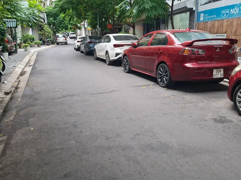 Nhà mặt phố lô góc 7 tầng thang máy tại Đội Cấn... Bán nhà mặt phố tại Ngọc Hà, Hà Nội 01