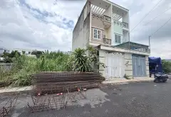 Bán nhà 3 tầng 4 phòng ngủ tại Trường Lưu, giá 5,4 tỷ... Bán nhà riêng tại Long Trường, Hồ Chí Minh 01