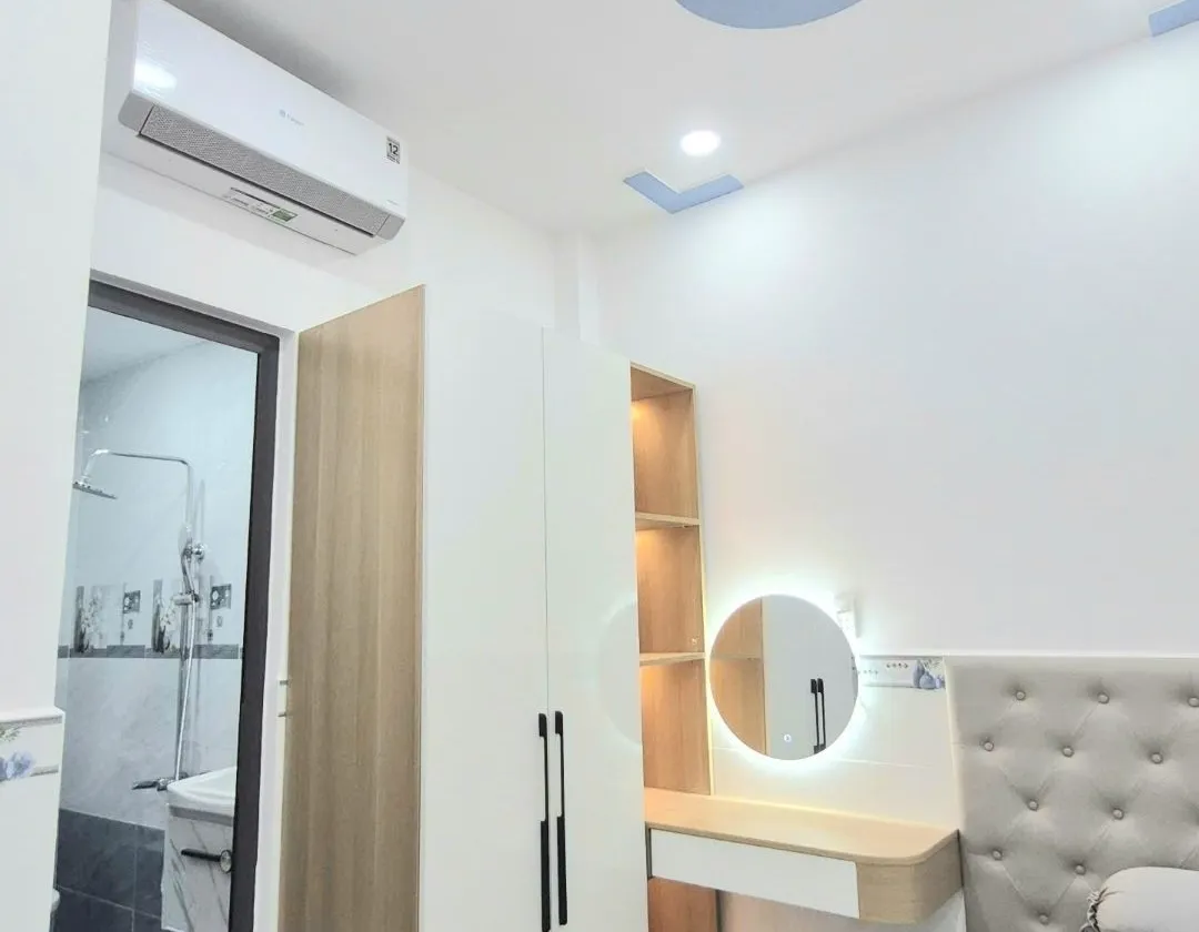 59.​💥Dưới 5T,ỷ Nhà Đep. NGANG KHỦNG 6.2m. Dtsd : 81m2.
3Tầng + Sân Thượng. Sổ Hồng Riêng... Bán nhà riêng tại Chánh Hưng, Hồ Chí Minh 01