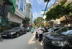 Toà Khách sạn Trung tâm Ba Đình
Phố phụ thông Ngọc Hà, Vạn Phúc, Giang Văn Minh mặt tiền 13.8m... Bán bất động sản khác tại Ba Đình, Hà Nội 10